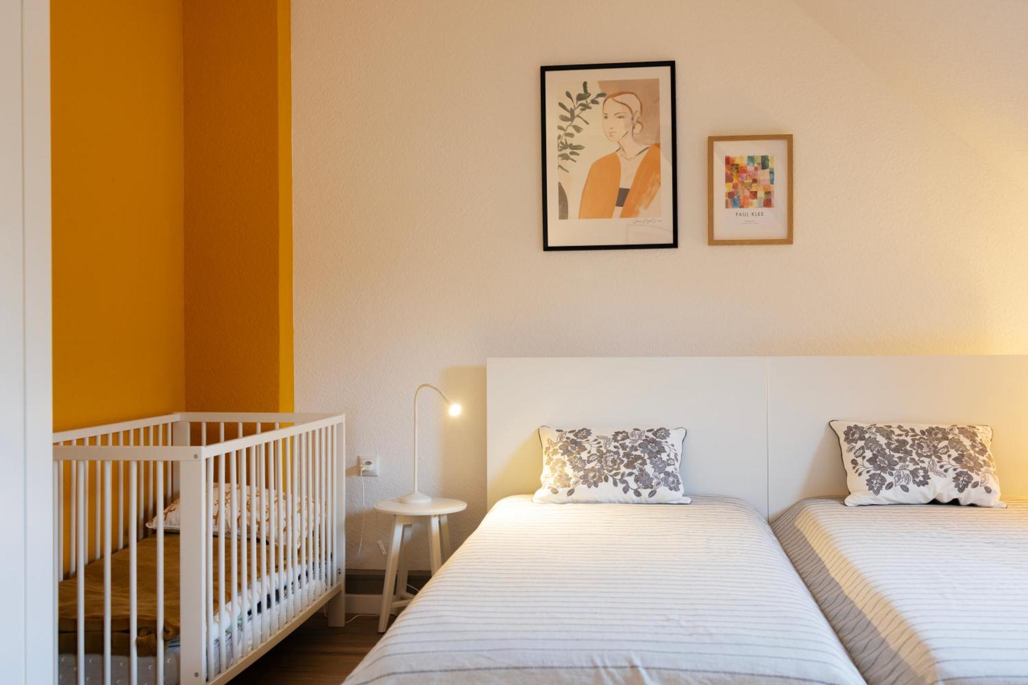 Apartamento Big Flat With Fresh Renovation, Free Parking, Sonyps, Netflix Duisburg Exterior foto