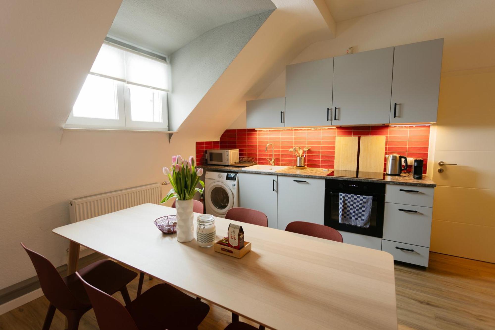 Apartamento Big Flat With Fresh Renovation, Free Parking, Sonyps, Netflix Duisburg Exterior foto